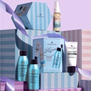 Pureology Color Fanatic with Purple and White Design travel gift set A $44 value